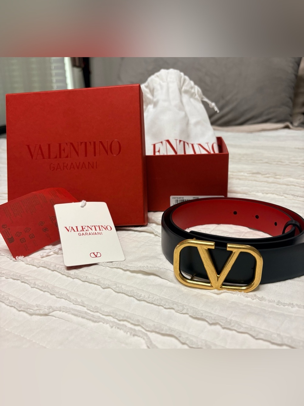 NWT Valentino Garavani Black Belt with Red Lining and Gold V Logo Buckle